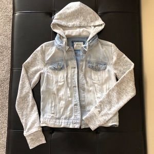 Junior’s Mudd Faded Jean Jacket